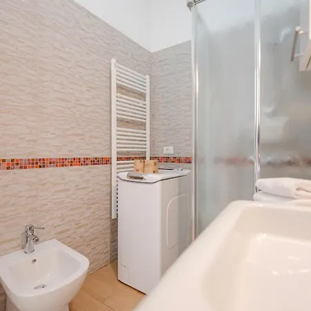 Francy - 15 Min From & Mestre Train Station